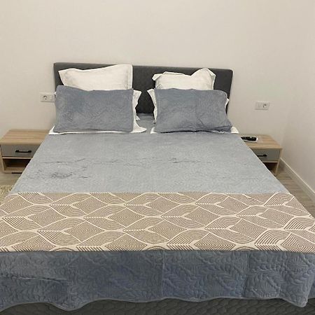 Apartament Satina Craiova Buitenkant foto